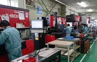 現場の工作機械と視える化システム